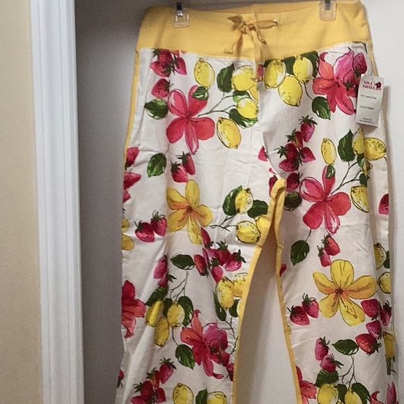 Nilla Shields Lemon Drop Capris - Picture 1 of 5